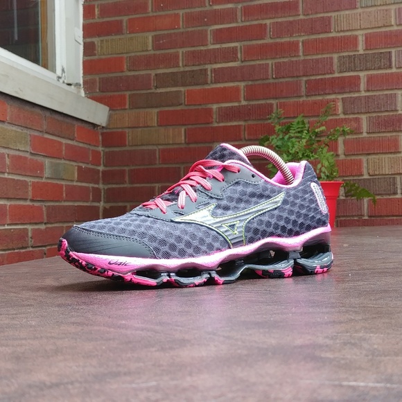 mizuno wave enigma 8 2014